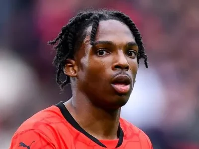 MU Thua Đau Trận Đấu Tuyển Mộ, Liverpool Chiếm Trọn Tài Năng Vàng Jeremy Jacquet