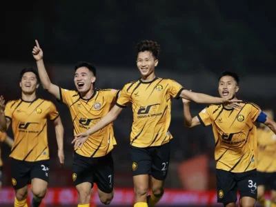 Bầu Đệ Thưởng Nóng 300 Triệu, CLB Thanh Hóa ‘Đi Bộ’ Vẫn Thắng Đậm