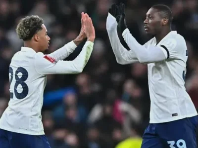 BOM TẤN: MU Săn Tonali Thay Casemiro, Salah Sắp Nhận Lương ‘Khủng’ Ở Saudi