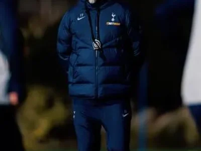 Sốc: Tottenham chỉ còn 13 cầu thủ tập luyện trước trận derby Bắc London với Arsenal