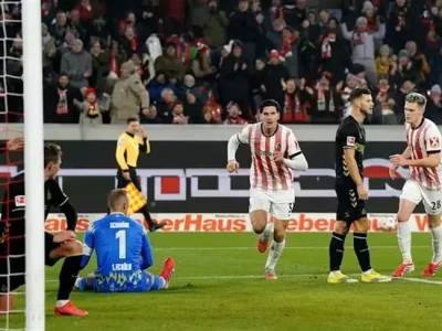Koln vs Wolfsburg: Trận Đấu Sinh Tử, Ai Sẽ Thoát Khỏi Vùng Nguy Hiểm? 1