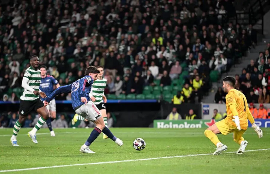 Bão Tố Emirates: Arsenal Thắng Ngược Kịch Tính Trên Sân Sporting CP